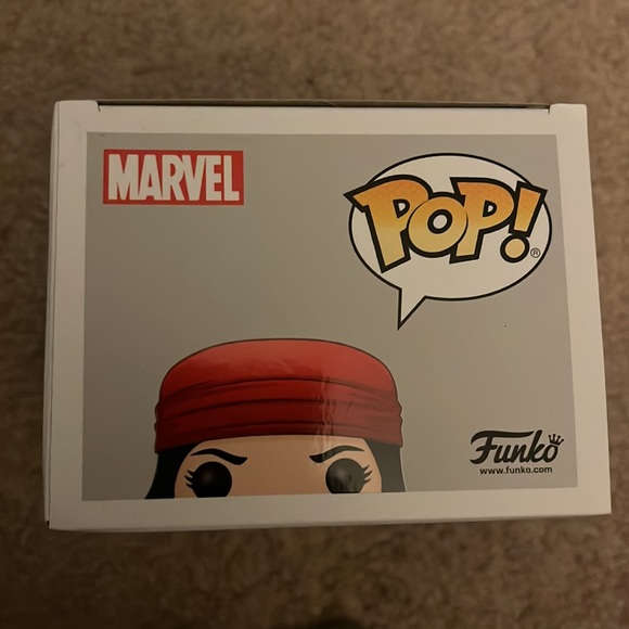 Used Funko Pop! Marvel 80 Years Elektra FYE Exclusive (581) Bobble-head Figure - Picture 5 of 7